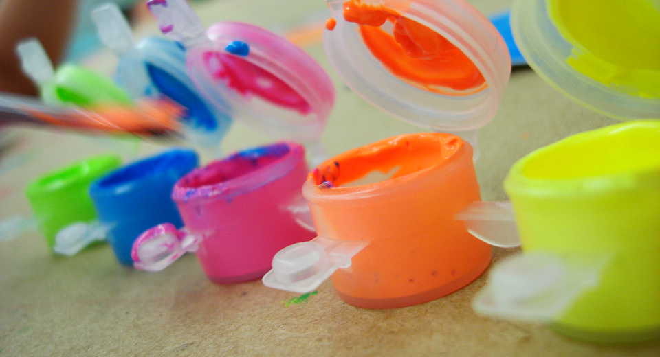 5 Neon Erlebnisse Die Nicht Nur Die Augen Zum Leuchten Bringen Neon -Erlebnisse - Holi-Fest