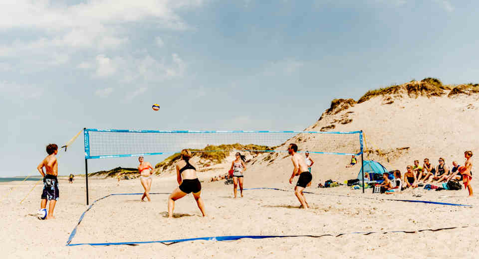 Summer Health And Safety 13 Mistakes You Should Avoid This Summer Playing beach volleyball in summer