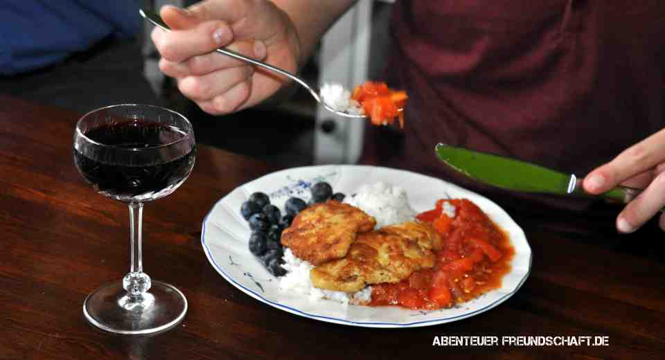 Motto Kochen Frankreich Wie Du Napoleon Lecker Zubereitest Anleitung Motto-Kochen mit Napoleon: Zweispitz und Tricolore auf dem Teller.