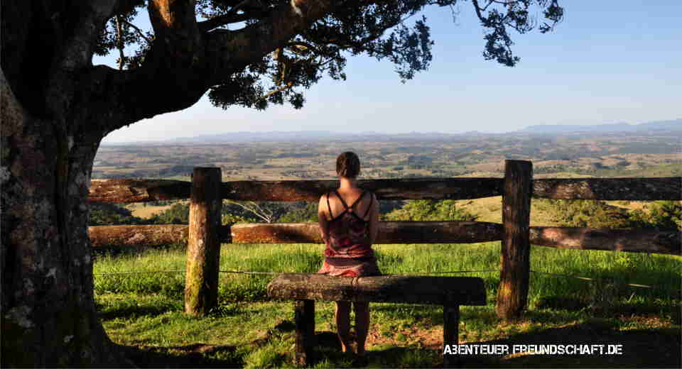Time to relax on friends' holidays