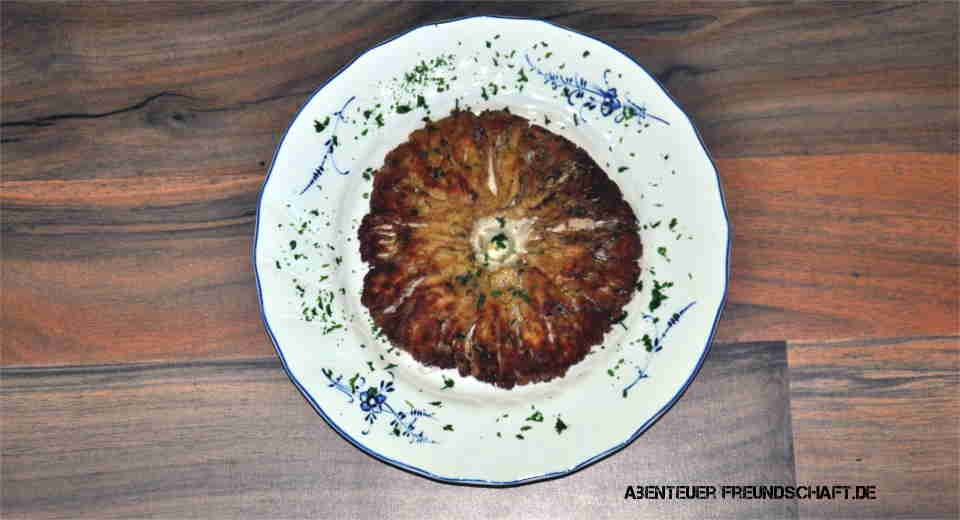 One of the quickest wild mushroom recipes are breaded parasol mushroom parasols, which grow in clear spots in the forest from September onwards