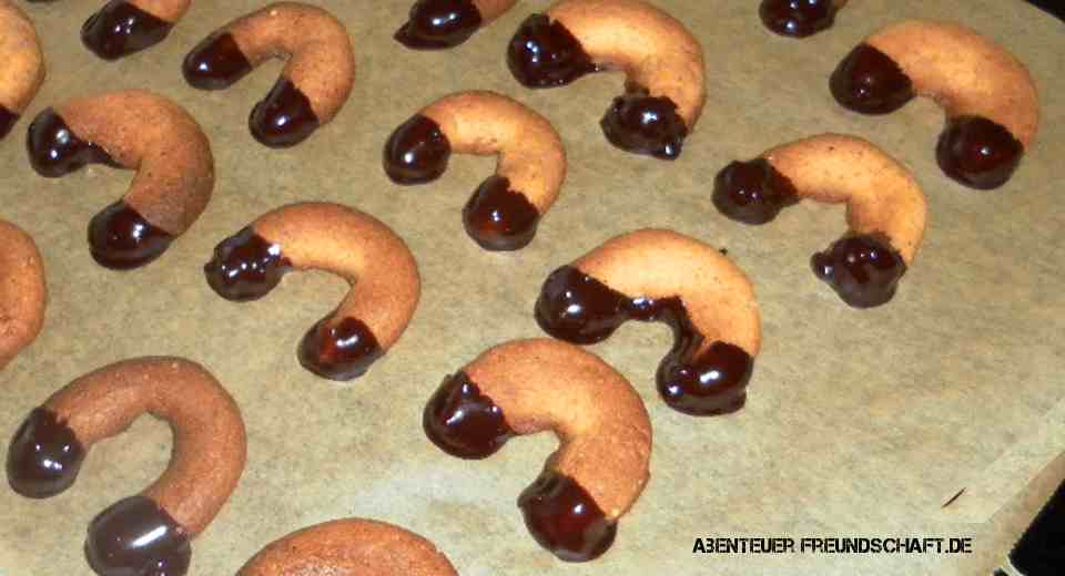 The 10 Best Christmas Cookie Recipes Part 1 Tutorial Christmas cookie recipes: Lemon croissants with chocolate dip