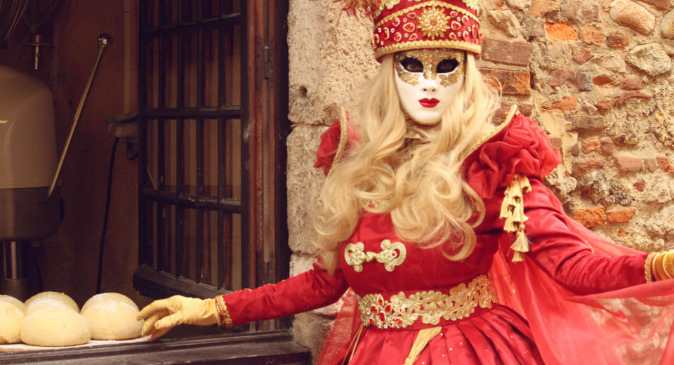 "Venetian Masquerade" "Food and drinks for the Venetian masked ball theme party"