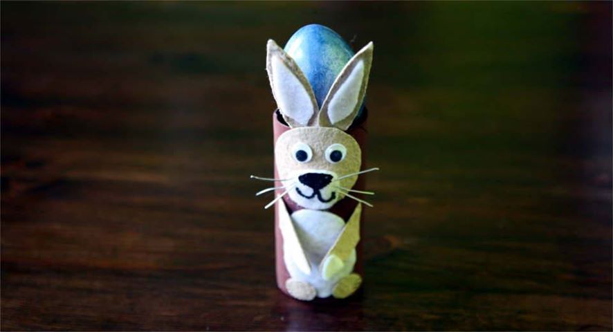 Osterhasen Basteln Mit Klopapierrollen Als S E Eierbecher Anleitung Osterhasen basteln mit Klopapierrollen als Eierbecher