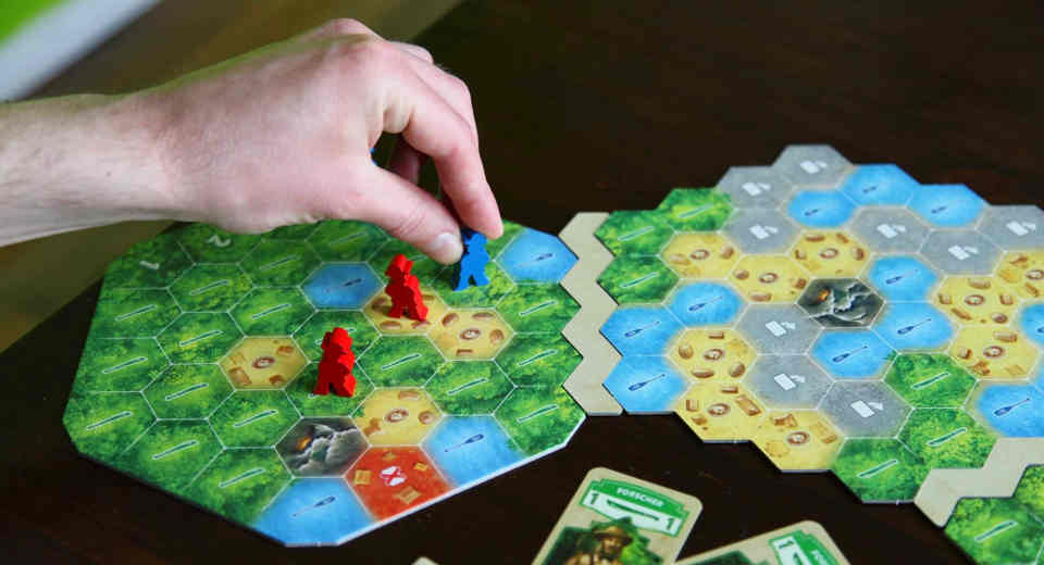 Wettlauf Nach El Dorado Das Deckbuilding Spiel F R Entdecker Rezension Wettlauf nach El Dorado bleibt spannend, auch wenn ein Spieler einen Vorsprung hat