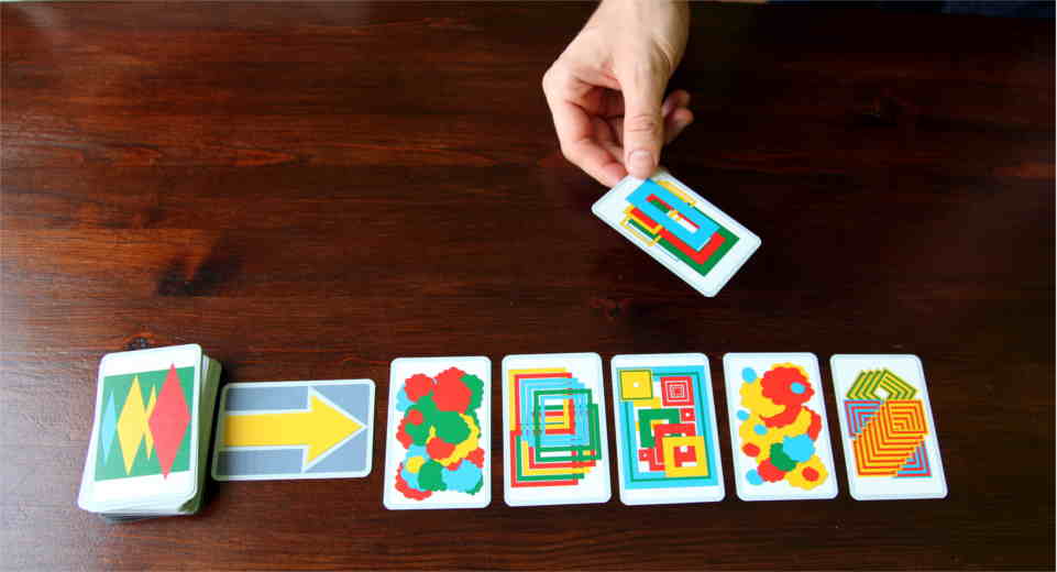 Kartenspiel Illusion Wieviel Rot Gelb Gr N Amp Blau Siehst Du Rezension Kartenspiel Illusion - Ein Schätzspiel mit Farben