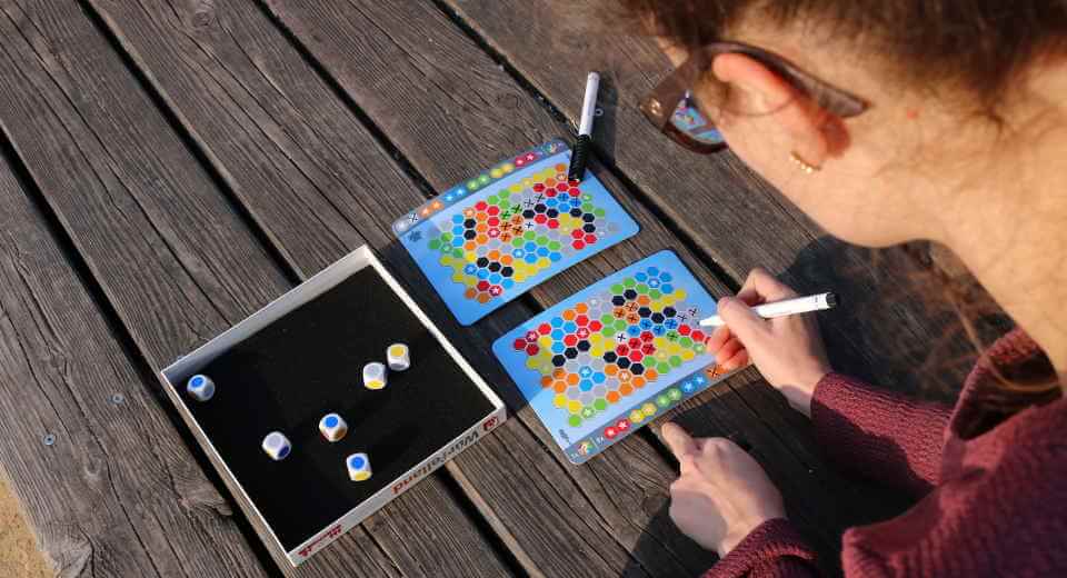 W Rfelland Das Strategische W Rfelwettrennen Rezension Würfelland ist gut als Reisespiel geeignet