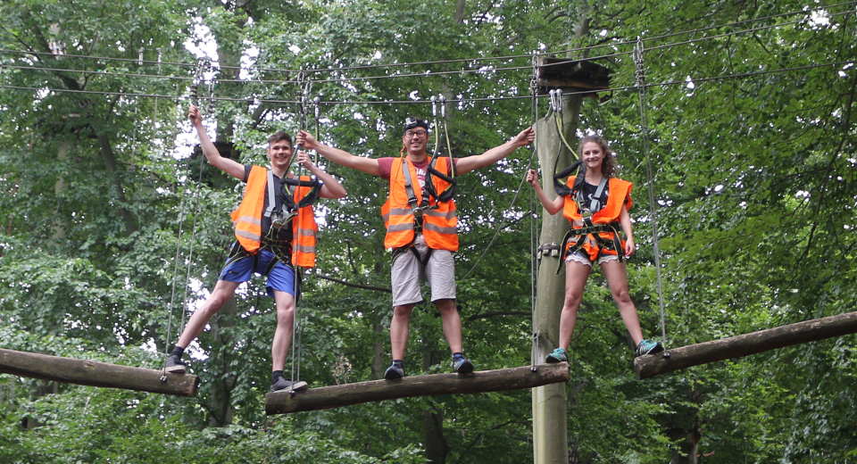 Waldhochseilgarten Jungfernheide Heckerdamm 260 13627 Berlin Abenteuer im Waldhochseilgarten Jungfernheide in Berlin | Erlebnistest