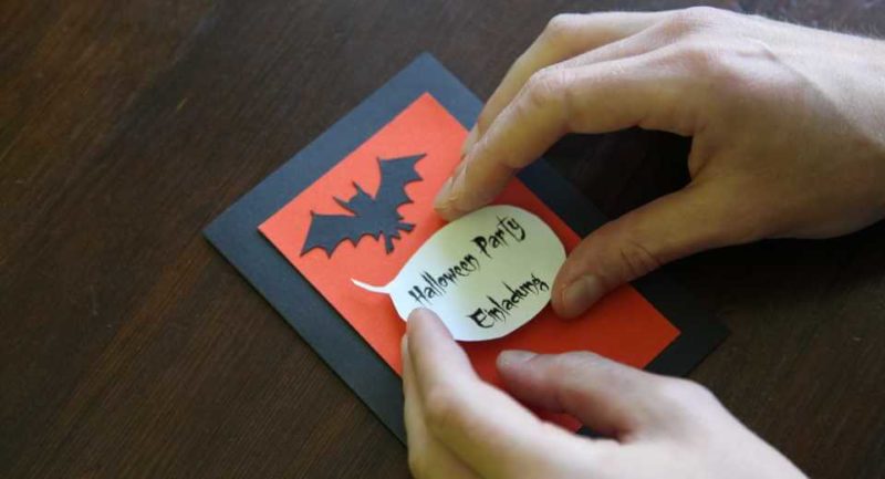 Halloween Einladungskarten Basteln 6 Fledermaus Anleitung Halloween Einladungskarten mit Fledermaus und Sprechblase