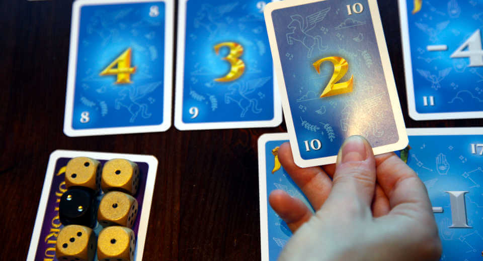 Oh Fortuna Kartenspiel 4 Bei dem Würfelspiel Oh Fortuna von Piatnik kommt es auf die Punkte an um zu gewinnen.