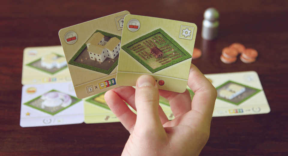Brettspiel City Of Rome Stadtplanung In Der Antike Rezension Brettspiel City of Rome - Gebäudekarten auf der Hand