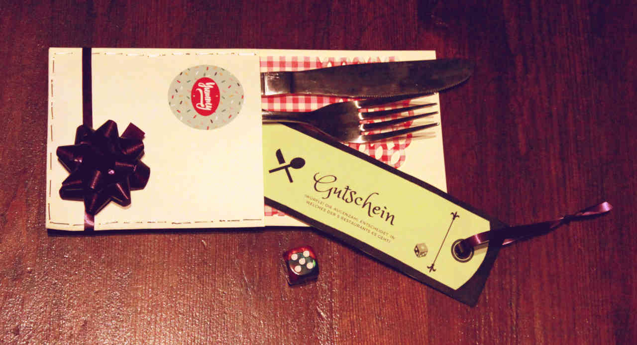 How To Make A Simply Great Diy Dinner Voucher Tutorial This is how you can make a last-minute dinner voucher yourself.