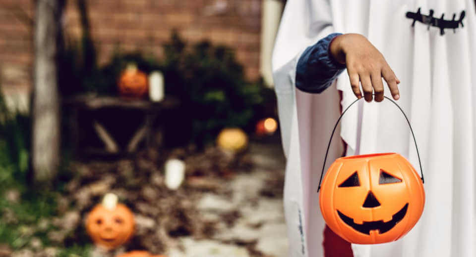 Spooky Games For Kids Spooktakular Fun For Ghost Parties Some spooky games for kids require candy