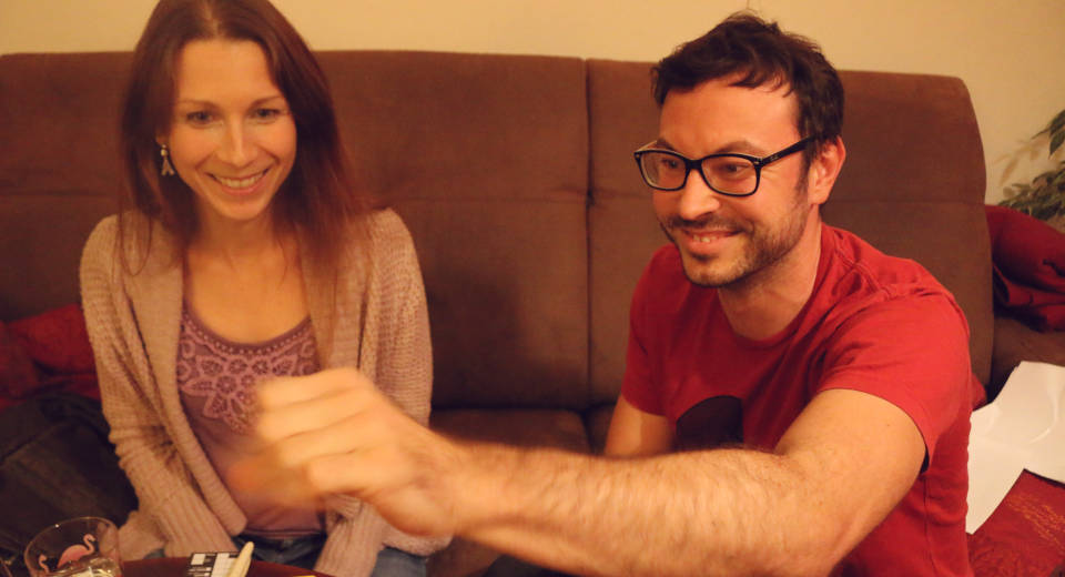 Das Challenge Party Spiel Nice Try Cleverness Geschick Und K Rpergef Hl Gefragt Anzeige Wie oft kann er die Hand wohl in 30 s auf und zu machen?
