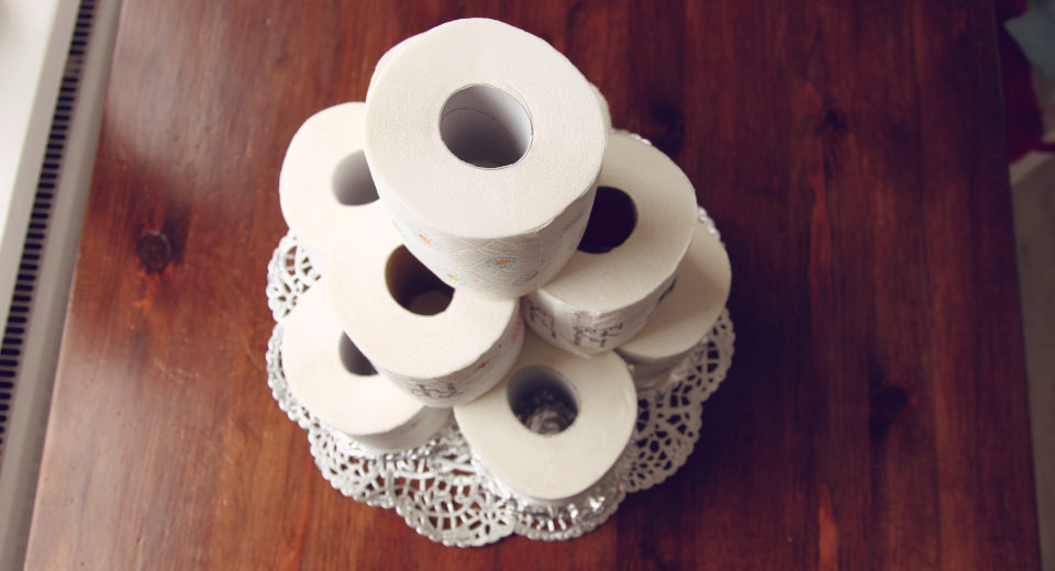 How To Make A Toilet Paper Cake That Is An Eye Catcher Tutorial Fot this how to make a clop paper cake yourself you need cardboard as an auxiliary tool and preferably a hot glue gun