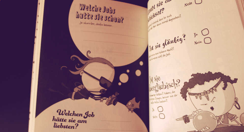 Das Eintragbuch F R Paare Quot 150 Fragen F R Paare Alles Was Ihr Voneinander Wissen Solltet Quot Rezension Illustration einer Taucherin im Eintragbuch für Paare "150 Fragen für Paare"