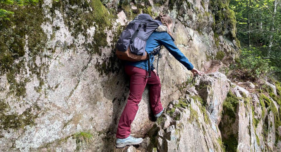 Sch Ffel Hiking Trousers In Test 2 Of The Best Hiking Trousers 2021 Advertisement Schöffel hiking trousers in test: with the Engadin1 on a rock face