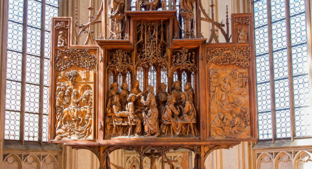 25 Rothenburg Ob Der Tauber Sehensw Rdigkeiten Die Du Gesehen Haben Musst "Der Heilig-Blut-Altar von Tilman Riemenschneider ist ein einzigartiges Schnitzkunstwerk und ein Highlight beim Besuch der Jakobskirche in Rothenburg ob der Tauber."