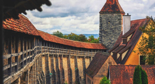 25 Rothenburg Ob Der Tauber Sehensw Rdigkeiten Die Du Gesehen Haben Musst "Ein Spaziergang auf der Stadtmauer ist für Rothenburg-Touristen geradezu ein Must!"