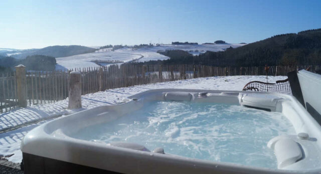 Romantic Christmas Trips For Couples 11 Ideas That Will Make You Look Forward To The Feast Of Love "One of the most luxurious Christmas trips for couples is a winter wellness trip."