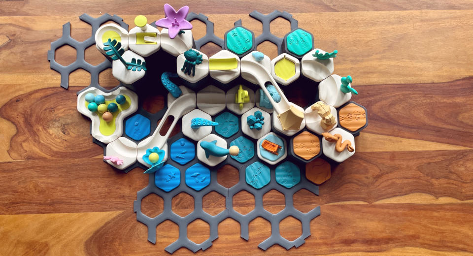 "Kugelbahn mit den Action Steinen Hammer und Trap"