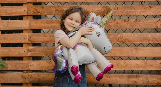 Einhorn Partyspiel Für 16 Personen – Mit 16 Hörnern, Augenbinde & Spielblatt, Perfekt Für Kindergeburtstage